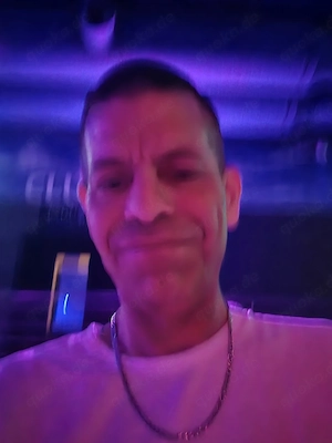 Suche nette offene schlanke Sie vom erfahren Mann gesucht