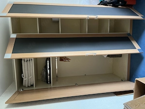 Gut erhaltener Kleiderschrank zu verkaufen