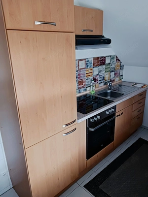 Küche - mit Herd-Kühlgefrierkombi- guter Zustand- gebraucht-