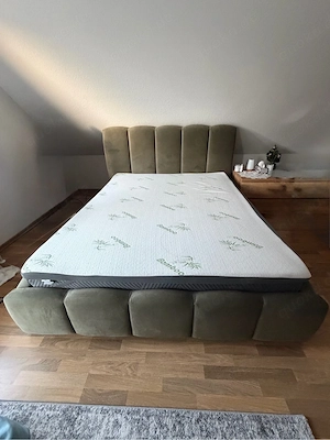 Polsterbett 160x200 + Matratze + Gel-Topper   wie neu