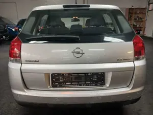 Opel Signum Bild 4