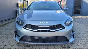 Kia Ceed SW / cee'd SW Kia Ceed SW AT Top*VollLED*Navi*Shzg*Cam* Bild 2