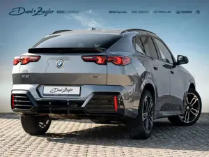 BMW X2 sDrive18d M-Sport AHK PANO aLED AktSitz KoZg Bild 3