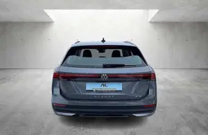 Volkswagen Passat Variant 1.5 eTSI DSG/AHK/ACC/RFK/PDC/APP-Connect Bild 5