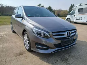 Mercedes-Benz B 200 7G-DCT Urban 1.Hand TÜV bis 04/2028