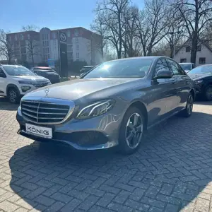Mercedes-Benz E 200 Elegance*LED*KAM*AHK