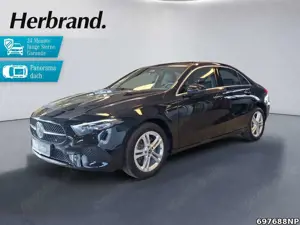 Mercedes-Benz A 250 Limousine Panorama Multibeam Carplay 17"