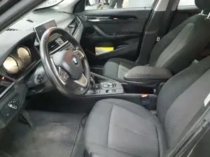 BMW X1 X1 sDrive18i Aut. Advantage Navi SHZ Bild 3