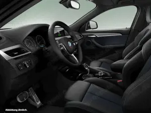 BMW X2 sDrive18i M Sport|DrivingParkingAss.|HiFi Bild 3