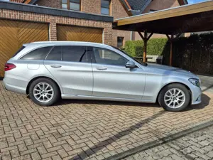Mercedes-Benz C 220 C 220 d T 9G-TRONIC Avantgarde