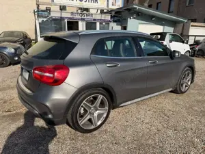 Mercedes-Benz GLA 200 d AMG Line  Xenon  Navi  R-Kam  Euro6 Bild 4