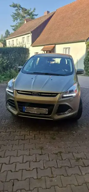 Ford Kuga 1.5 EcoBoost 2x4 Titanium