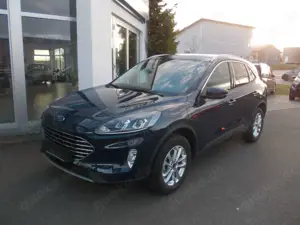 Ford Kuga Plug-In Hybrid Titanium m. Winterpaket