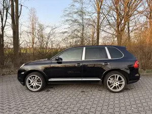 Porsche Cayenne S Bild 2