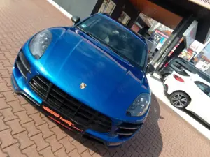 Porsche Macan Turbo Panoramadach Sitzlüftung