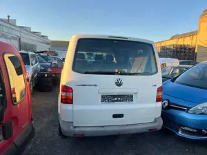 Volkswagen T5 Transporter Kasten-Kombi Kombi Bild 3