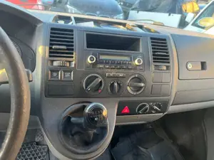 Volkswagen T5 Transporter Kasten-Kombi Kombi Bild 5