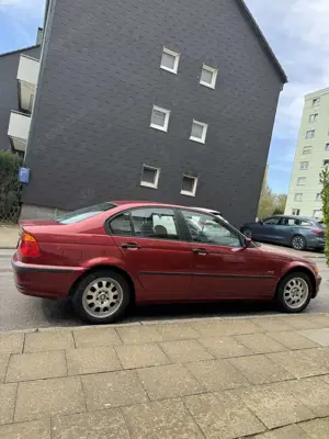BMW 318 318i