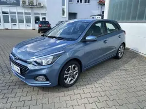 Hyundai i20 1.2 Trend 5-tg - Rückfahrkamera - 8fach bereift