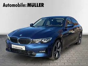BMW 330 d Sport Line Navi Leder HarmanKardon El. Heckklapp