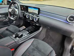 Mercedes-Benz CLA 200 d AMG-Line Wide Beam/Distronic/HuD/Kamer Bild 2