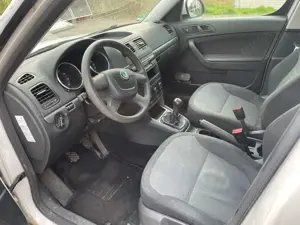 Skoda Yeti Yeti 1.2 TSI Active Bild 5