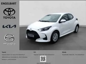 Toyota Yaris Hybrid Business Edition Apple CarPlay Android Auto