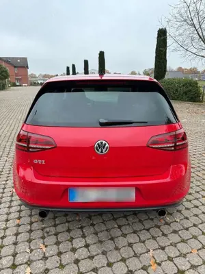 Volkswagen Golf GTI 7 VII 2.0 Top Zustand TÜV Bild 3