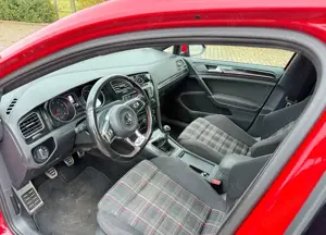 Volkswagen Golf GTI 7 VII 2.0 Top Zustand TÜV Bild 5