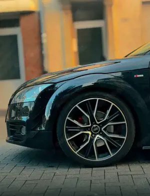Audi TT Roadster 2.0 TFSI S tronic Bild 4