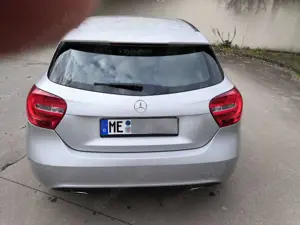 Mercedes-Benz A 180 A-Klasse (BlueEFFICIENCY)