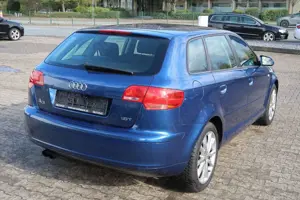 Audi A3 Sportback 1.8 TFSI Ambiente *AUTOM. *KLIMA Bild 4