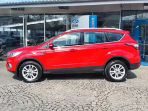 Ford Kuga Titanium Navi Winterpaket Parkassistent Bild 3