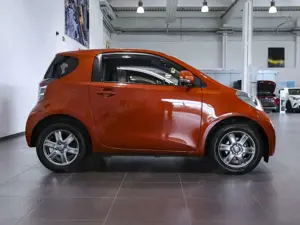 Toyota iQ 1.0 VVT-i + KLIMA LM-Felgen SERVO PDC eSPIEGEL Bild 3