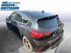 Ford Focus Titanium Bild 4