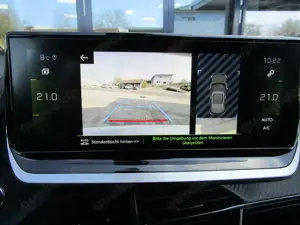 Peugeot 2008 GT Pack Bild 2