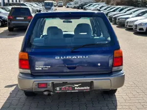 Subaru Forester 2.0  20th Anniversary 4x4 TÜV NEU AUTOM Bild 5