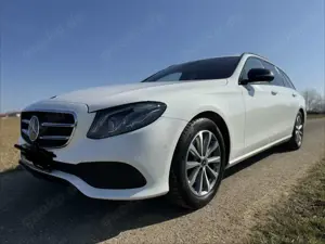 Mercedes-Benz E 220 d T 9G-TRONIC Avantgarde/AHK/Night Paket