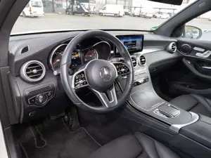 Mercedes-Benz GLC 300 e 4MATIC Coupé AUT LM Teilled. elSitz Bild 4