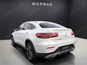 Mercedes-Benz GLC 300 e 4MATIC Coupé AUT LM Teilled. elSitz Bild 2