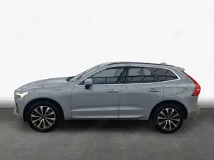 Volvo XC60 XC60 B5 B AWD Core Leder SiH GJR 19'' LichtPak Win Bild 4