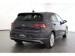 Volkswagen Golf VIII 1.5 eTSI Goal DSG,Navi,LED,PDC Bild 5