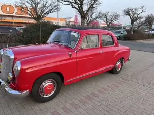 Oldtimer Mercedes Benz Mercedes Ponton 180 a