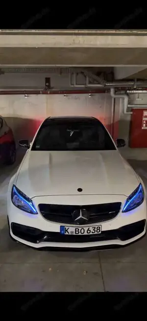 Mercedes-Benz C 63 AMG S Speedshift 7G-MCT