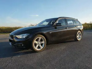 BMW 320 320i Touring Aut. Sport Line