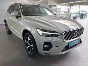 Volvo XC60 B5 AWD Aut. Core 360° | ACC | Pilot Assist Bild 3