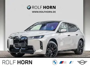 BMW iX xDrive60 M Sport HUD AHK Pano 360 har/kar LED