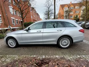 Mercedes-Benz C 220 C 220 (BlueTEC) d T 7G-TRONIC Exclusive