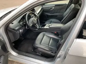 Mercedes-Benz E 220 E220 CDI T *Pano*Leder*AVANTGARDE* Bild 2