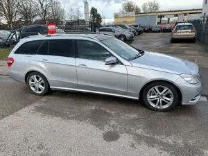 Mercedes-Benz E 220 E220 CDI T *Pano*Leder*AVANTGARDE* Bild 4